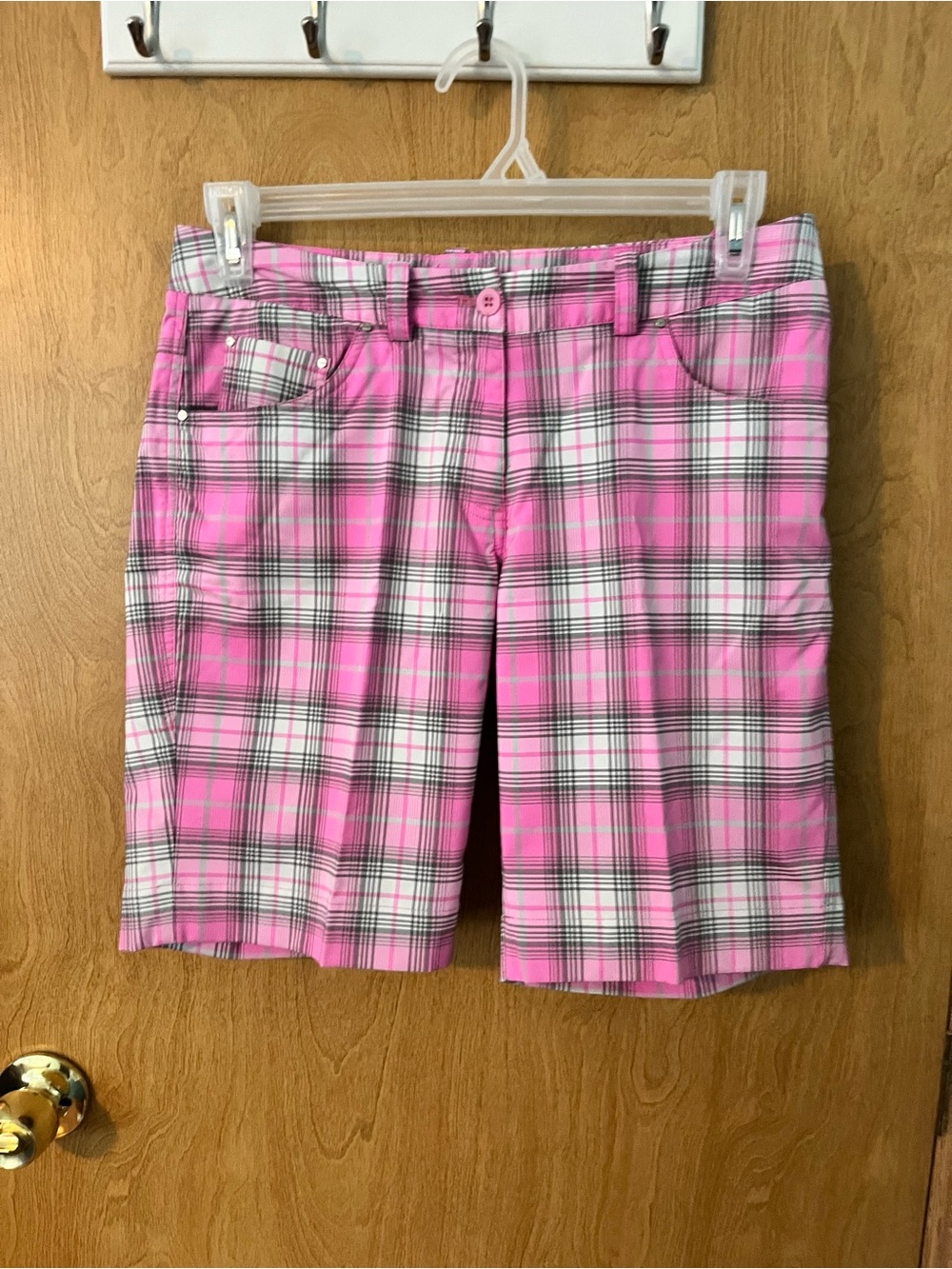 Nike Dri Fit Pink Plaid Bermuda Shorts SZ 8 Waist 34” Rise 8” Length 10”  EUC